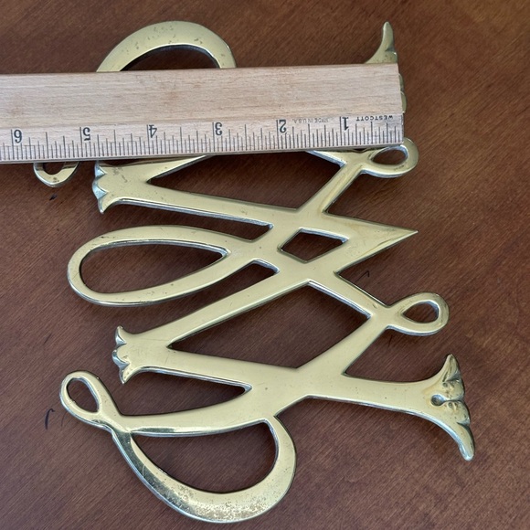 Vintage Williams & Mary Brass Trivet - Picture 6 of 9